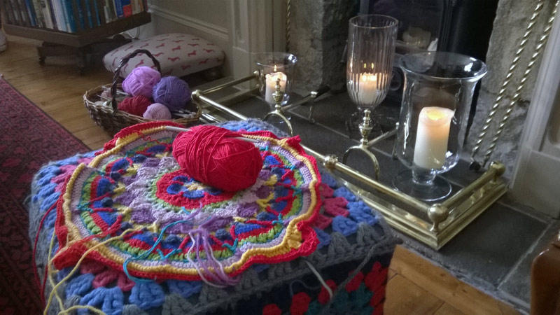 Crochet in the front room image 1